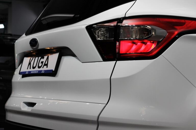 Brandgefahr beim Hybrid-Kuga: Ford kassiert erstes Versäumnisurteil